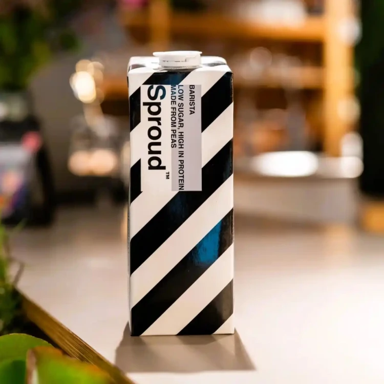 Sproud Barista z Grochu - napój roślinny, wysokobiałkowy, vegan (Szwecja)