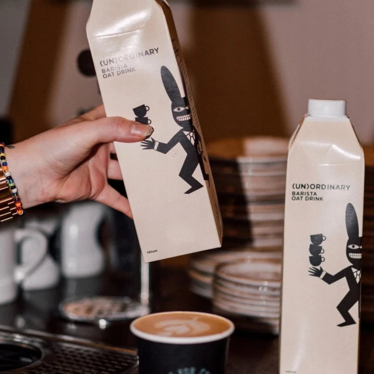 (Un)ordinary Barista - napój roślinny owsiany, wegański, bez cukru (UK)
