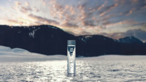 Voss Cytryna Ogórek – woda gazowana, w szklanej butelce 375 ml (Norwegia)